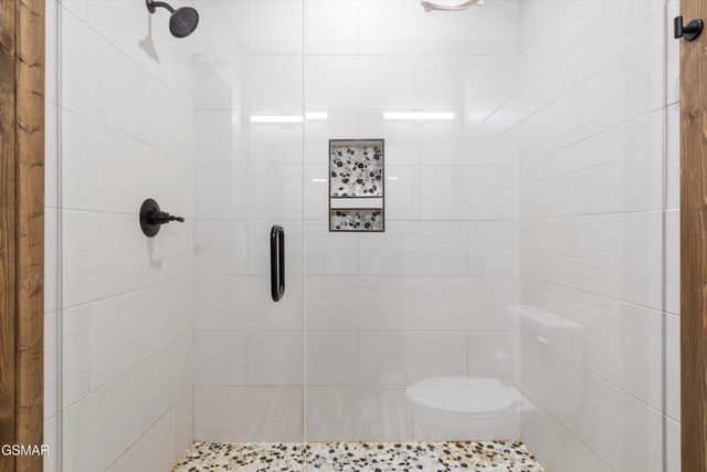 906 Saddle Creek Way, Sevierville, TN 37862