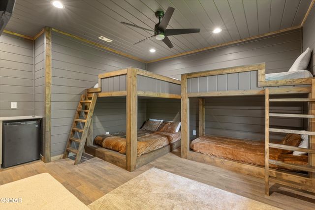 906 Saddle Creek Way, Sevierville, TN 37862