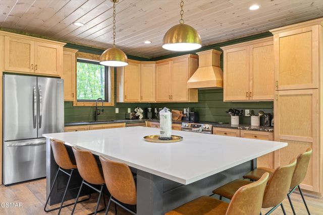 906 Saddle Creek Way, Sevierville, TN 37862