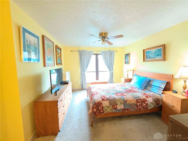 2858 Foxwood Court, Miamisburg, OH 45342