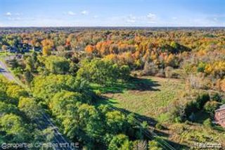 1860 Hiller Road, West Bloomfield Charter Township, MI 48324
