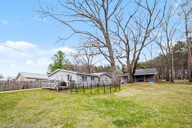 5881 Apple Hill Drive, Surrey Township, MI 48632