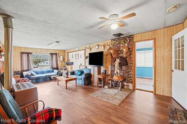 5881 Apple Hill Drive, Surrey Township, MI 48632