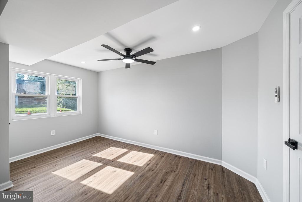 407 COVENTRY AVE, Darby, PA 19023 — photo 5