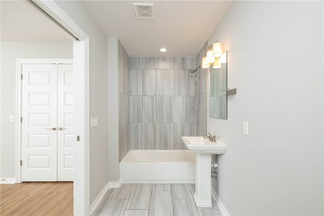 6013 Quinn Street, Fayetteville, AR 72704