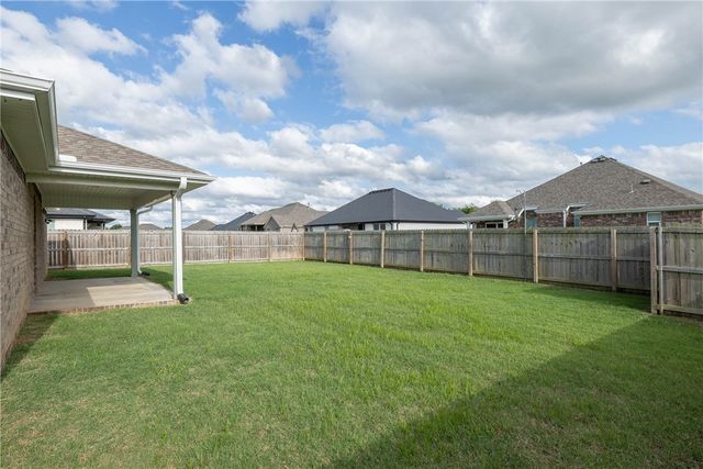 6013 Quinn Street, Fayetteville, AR 72704