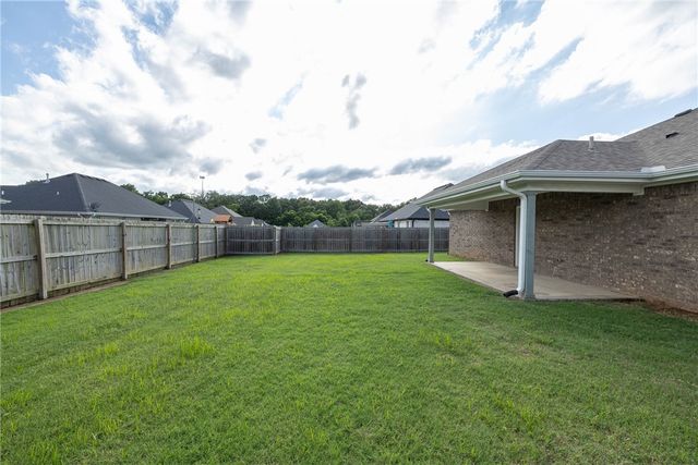 6013 Quinn Street, Fayetteville, AR 72704