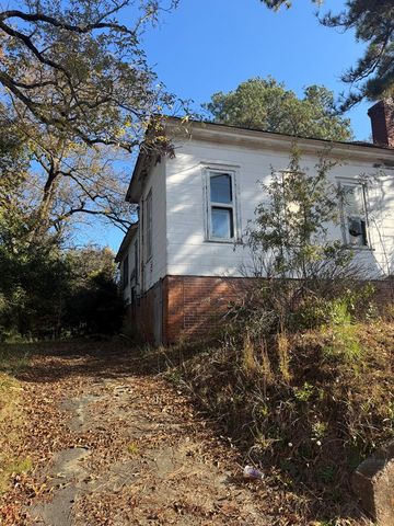 312 2nd Avenue, Manchester, GA 31816