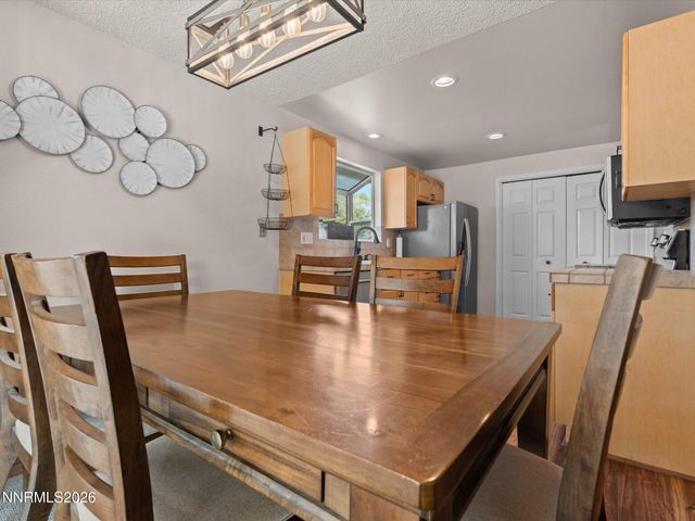 3037 Chollar Circle, Sparks, NV 89434