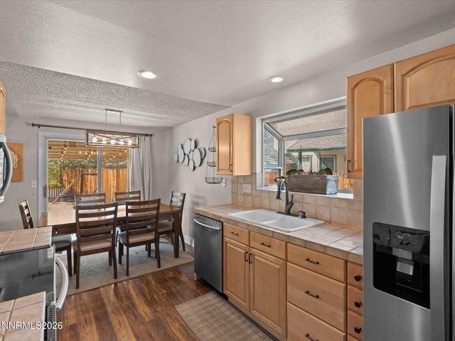3037 Chollar Circle, Sparks, NV 89434