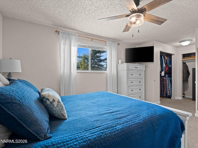 3037 Chollar Circle, Sparks, NV 89434
