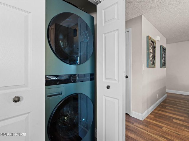 3037 Chollar Circle, Sparks, NV 89434