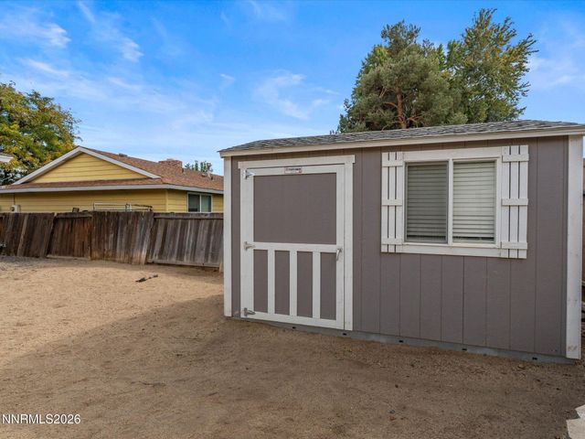3037 Chollar Circle, Sparks, NV 89434