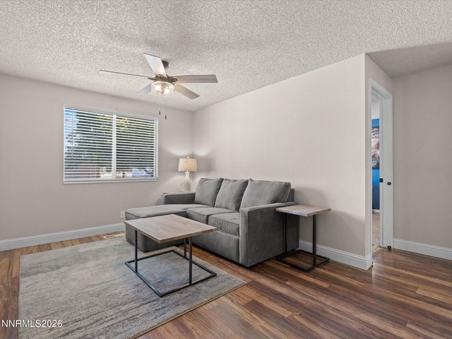 3037 Chollar Circle, Sparks, NV 89434
