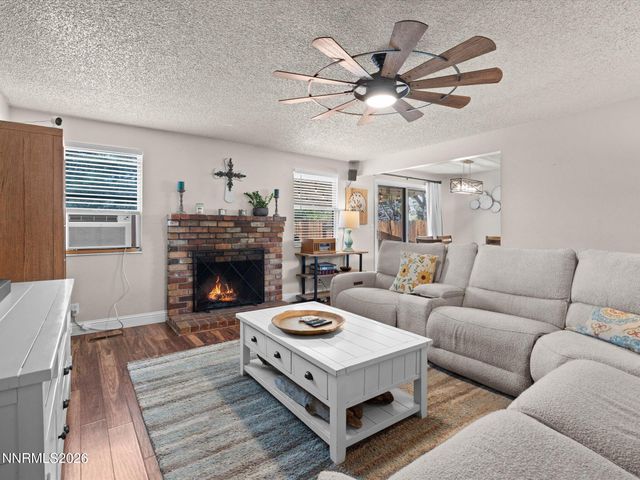 3037 Chollar Circle, Sparks, NV 89434