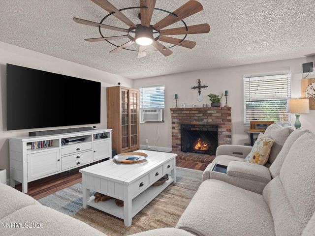 3037 Chollar Circle, Sparks, NV 89434