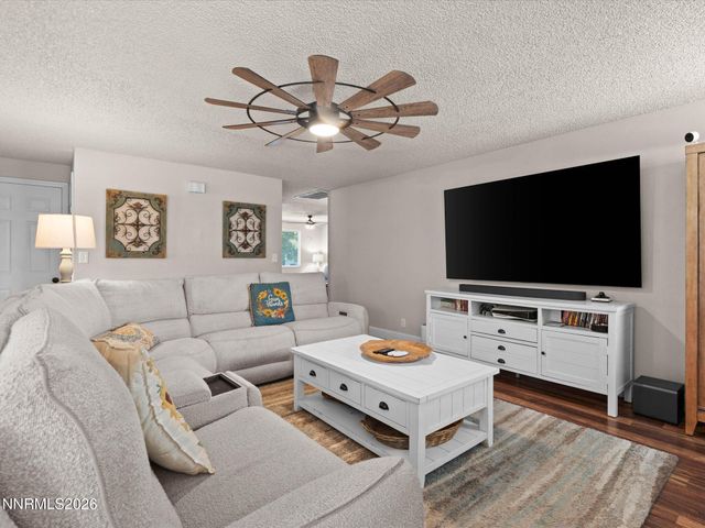 3037 Chollar Circle, Sparks, NV 89434
