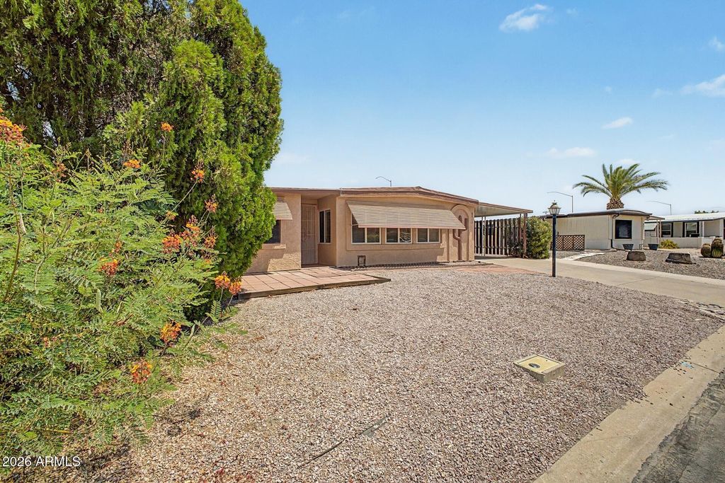 8210 E CALYPSO Avenue, Mesa, AZ 85208