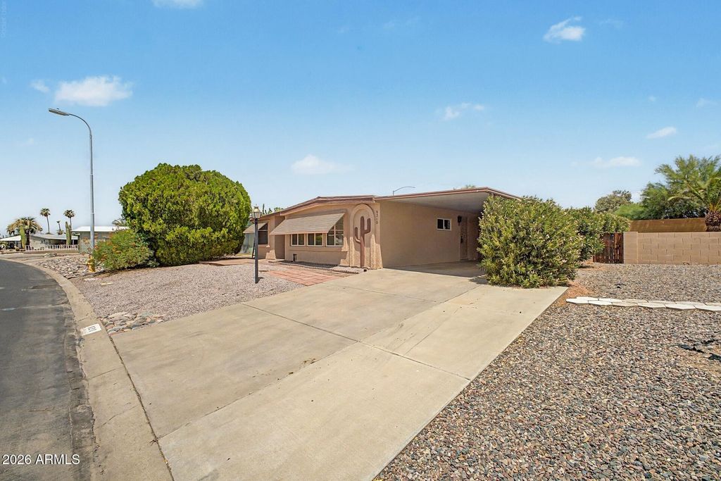 8210 E CALYPSO Avenue, Mesa, AZ 85208 — photo 2
