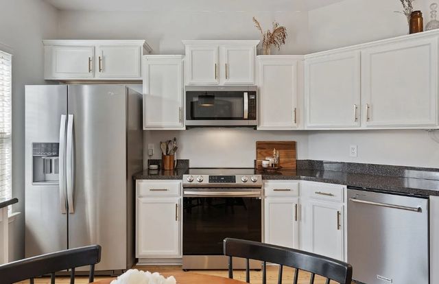 5433 Perlou Ln, Murfreesboro, TN 37128