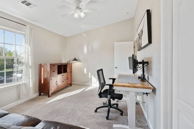5433 Perlou Ln, Murfreesboro, TN 37128