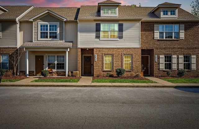 5433 Perlou Ln, Murfreesboro, TN 37128