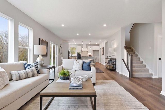 3067 Trinity Dr, Shakopee, MN 55379