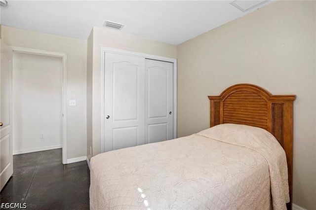 2032 NW 5th ST, Cape Coral, FL 33993