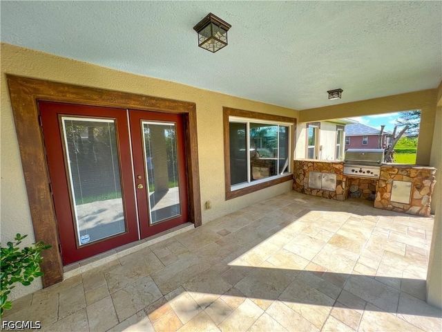 2032 NW 5th ST, Cape Coral, FL 33993