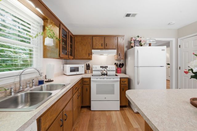 754 Kent Rd, Nashville, TN 37214