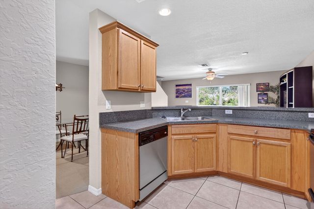 2990 SE Lexington Lakes Drive, Stuart, FL 34994