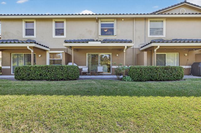 2990 SE Lexington Lakes Drive, Stuart, FL 34994