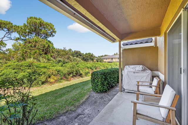 2990 SE Lexington Lakes Drive, Stuart, FL 34994