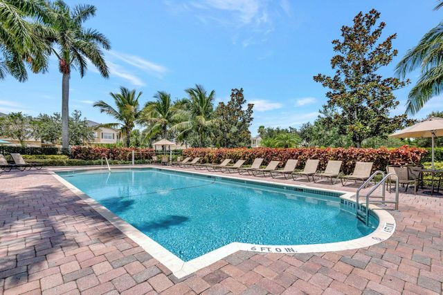 2990 SE Lexington Lakes Drive, Stuart, FL 34994