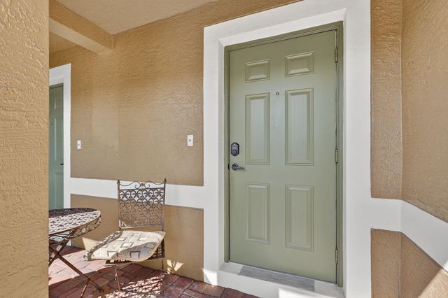 2990 SE Lexington Lakes Drive, Stuart, FL 34994