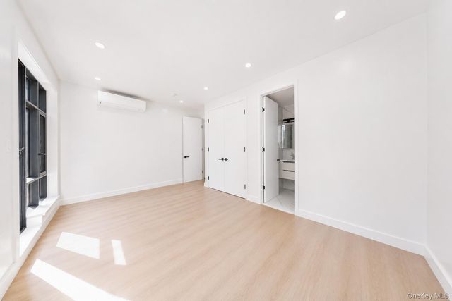25 Goodwin Place, Brooklyn, NY 11221