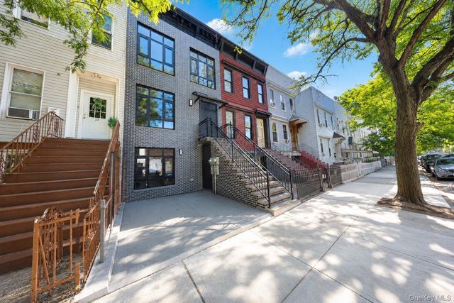 25 Goodwin Place, Brooklyn, NY 11221