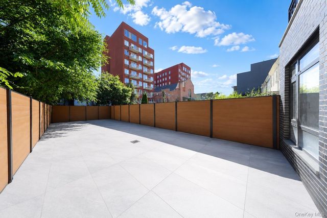 25 Goodwin Place, Brooklyn, NY 11221