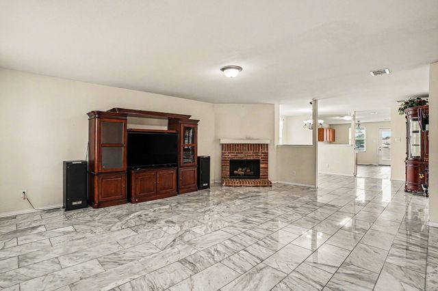 3882 Steeplechase Drive, Fort Worth, TX 76123
