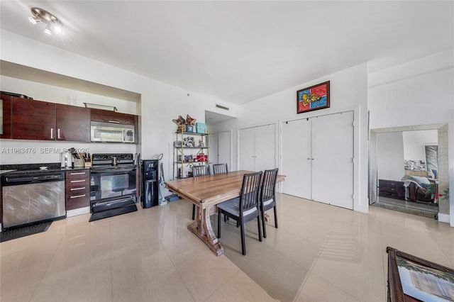 3250 Grand Ave 303, Miami, FL 33133