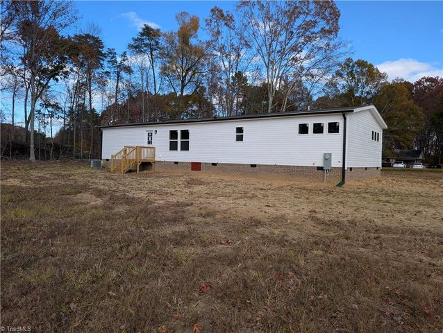 8884 NC Highway 62 S, Yanceyville, NC 27379