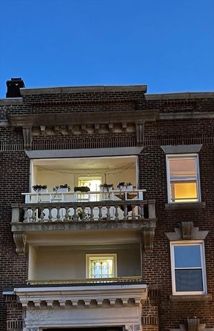 3 Alton 2, Brookline, MA 02446