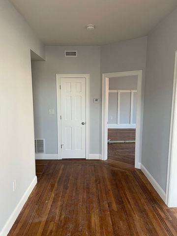 3 Alton 2, Brookline, MA 02446