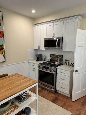 3 Alton 2, Brookline, MA 02446