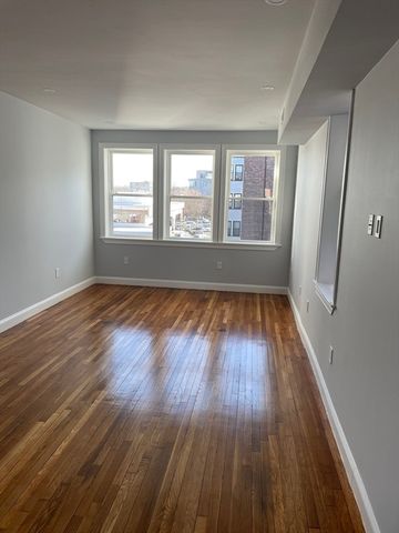 3 Alton 2, Brookline, MA 02446