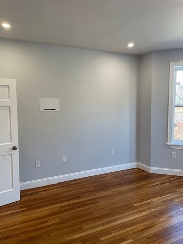 3 Alton 2, Brookline, MA 02446