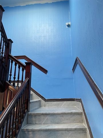 3 Alton 2, Brookline, MA 02446