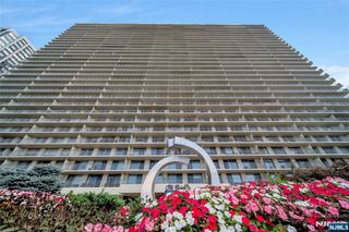 1530 palisade Avenue 3B, Fort Lee, NJ 07024