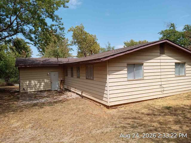 2316 NW Woodridge Dr, Lawton, OK 73507