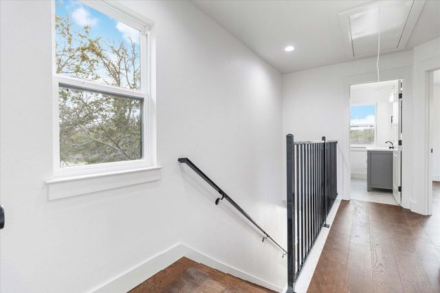 114 SHADY BLUFF DR, Wimberley, TX 78676